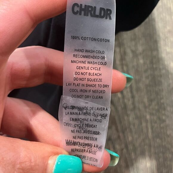 Cooperative Urban Outfitters Femme Tee Shirt Graphic Print Crew Black Medium - Picture 5 of 5